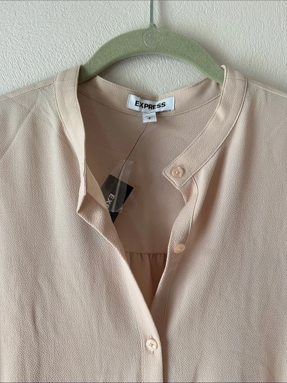 Express Women's Pale Blush Button-Front Blouse - Picture 2 of 5